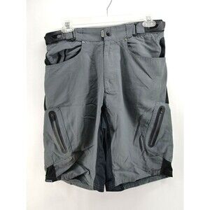 Zoic cycling shorts mens size Medium gray‎ shell only